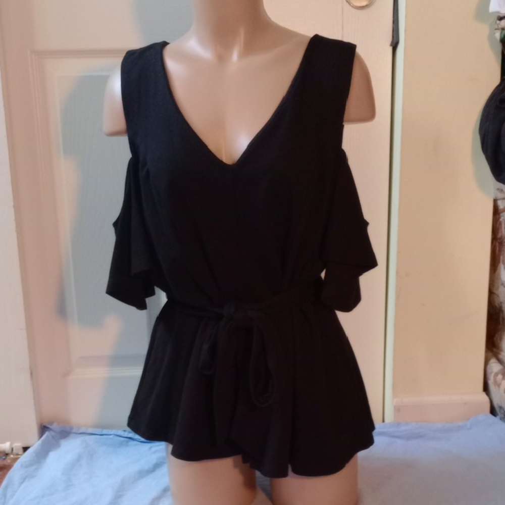 Eloquii Elegant Black Cold Shoulder Top, Size 16 - Picture 1 of 8